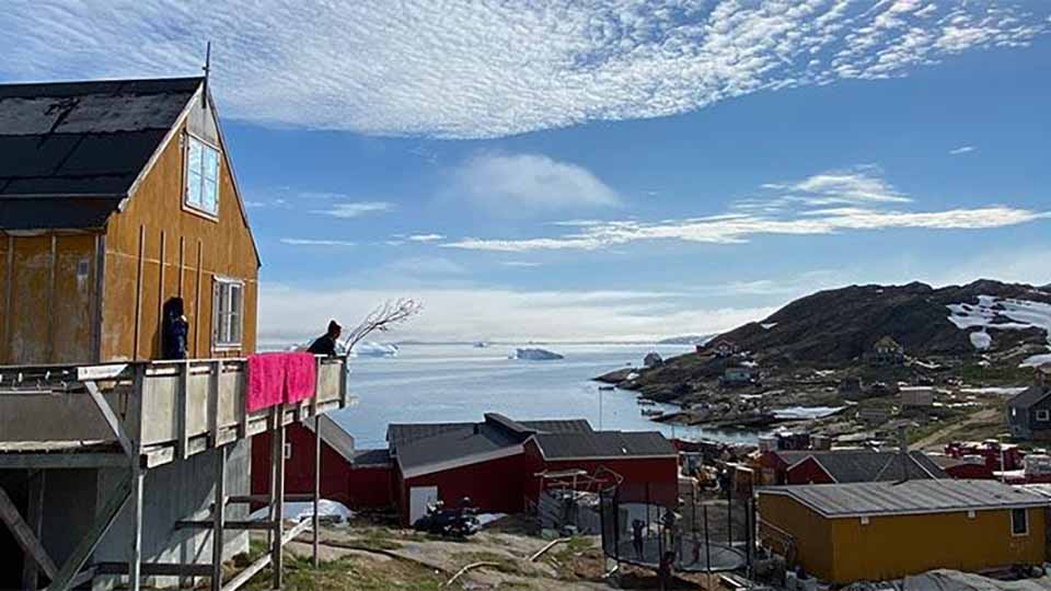 I Grønland tror vi på, at store ting også kan ske de små steder